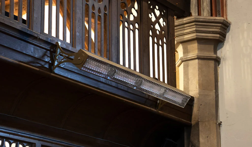 Halo Horizon muurbevestiging in kerk